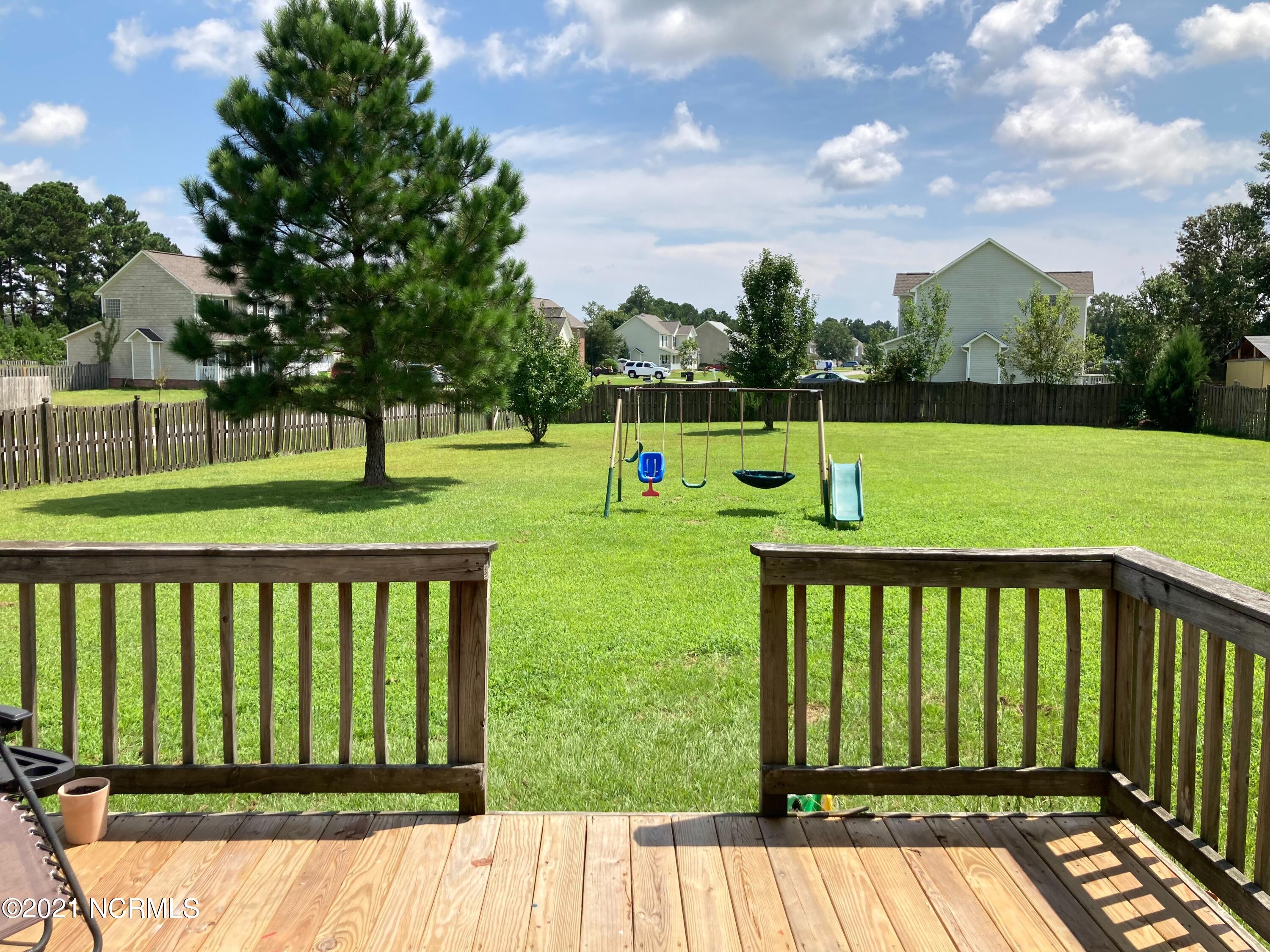 305 Trappers Road Hubert, NC 28539 - Photo 32 of 36 Backyard 4