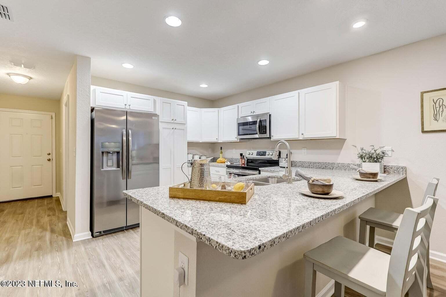 7029 Jammes Road Jacksonville, FL 32244 - Photo 8 of 10 1456 KITCHEN2