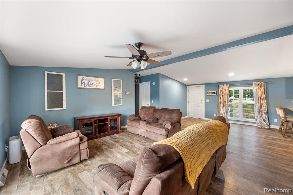7767 Broadbridge Road Fair Haven, MI 48023 - Photo 13 of 31 Gallery Image 13