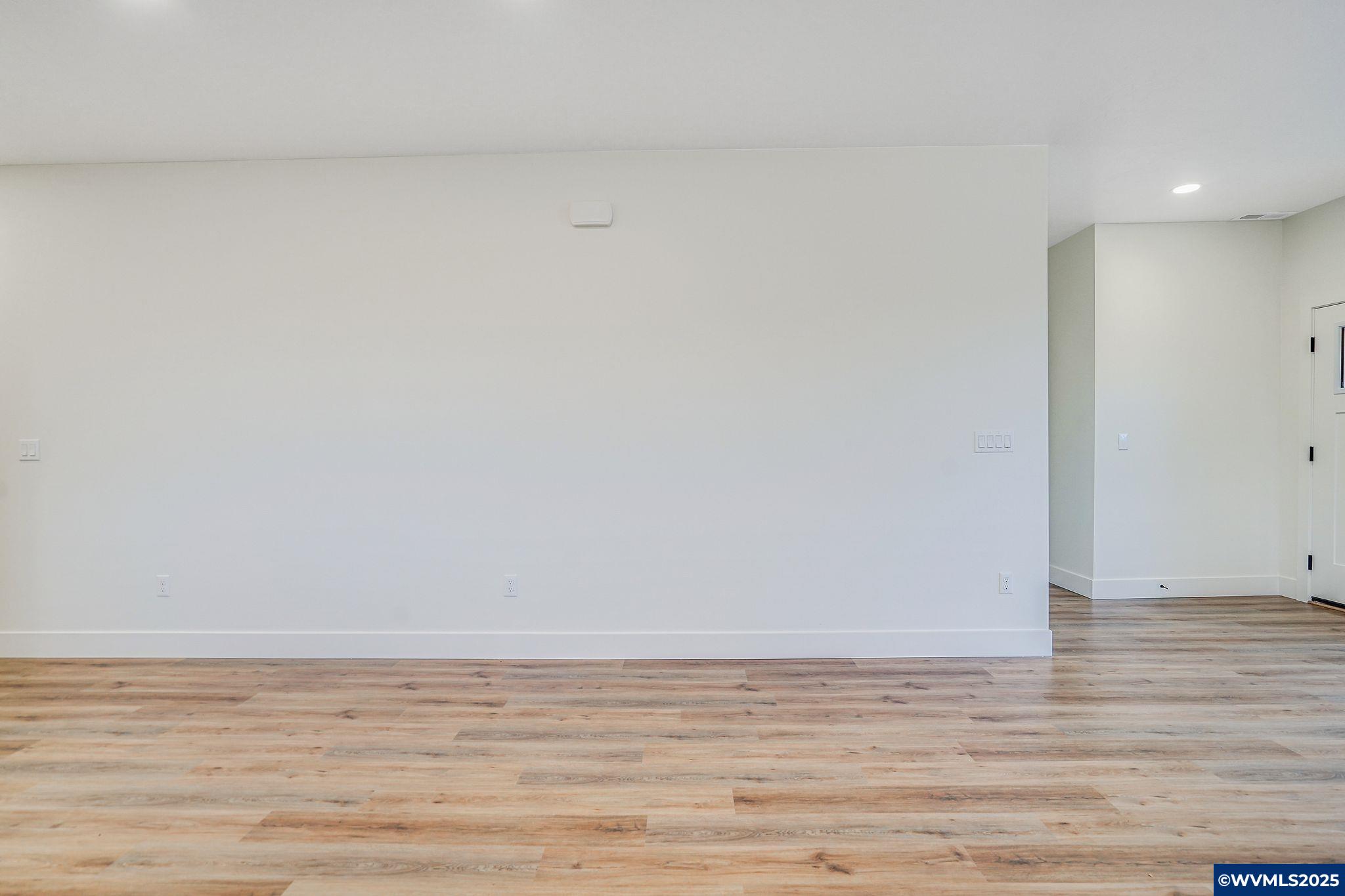 5270 Countryside Street Northeast Salem, OR 97305 - Photo 11 of 44