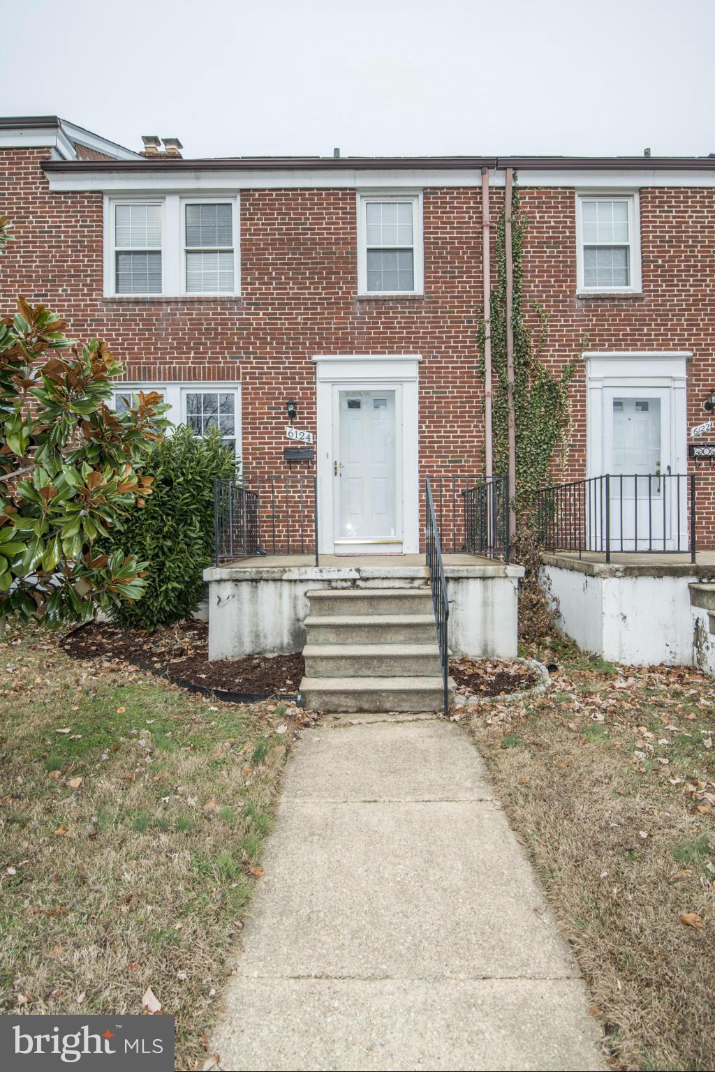 6124 Regent Park Road Baltimore, MD 21228 - Photo 1 of 19 Exterior (Front)