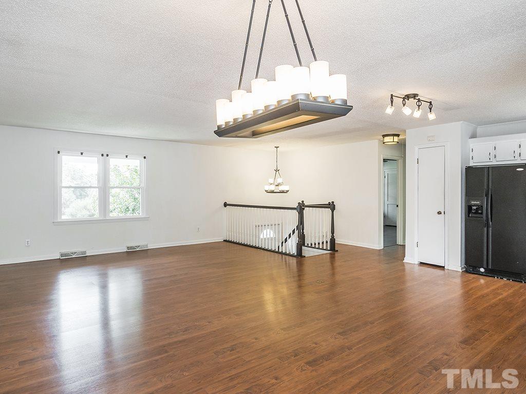 407 Ridgecrest Street Graham, NC 27253 - Photo 11 of 29 Gallery Image 11