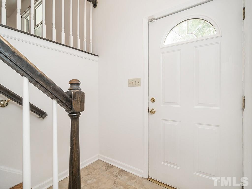 407 Ridgecrest Street Graham, NC 27253 - Photo 4 of 29 Gallery Image 4