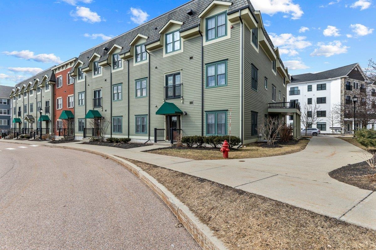 33 Naomi's Way, Unit 309 Colchester, VT 05446 - Photo 1 of 27