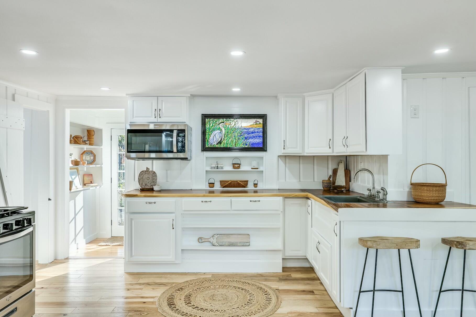 18 Quanset Road Orleans, MA 02653 - Photo 8 of 16 08.jpg