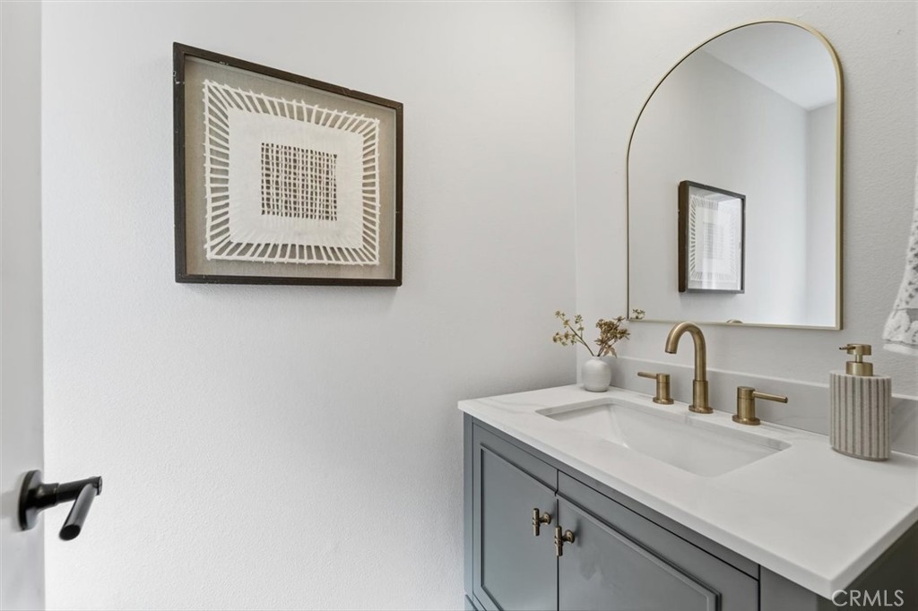2305 Rockefeller Lane, Unit B Redondo Beach, CA 90278 - Photo 29 of 44 Gallery Image 29