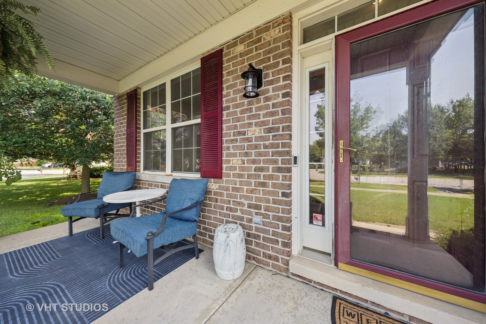 13733 Meadow Lane Plainfield, IL 60544 - Photo 35 of 39 a outdoor living space with patio furniture and garden