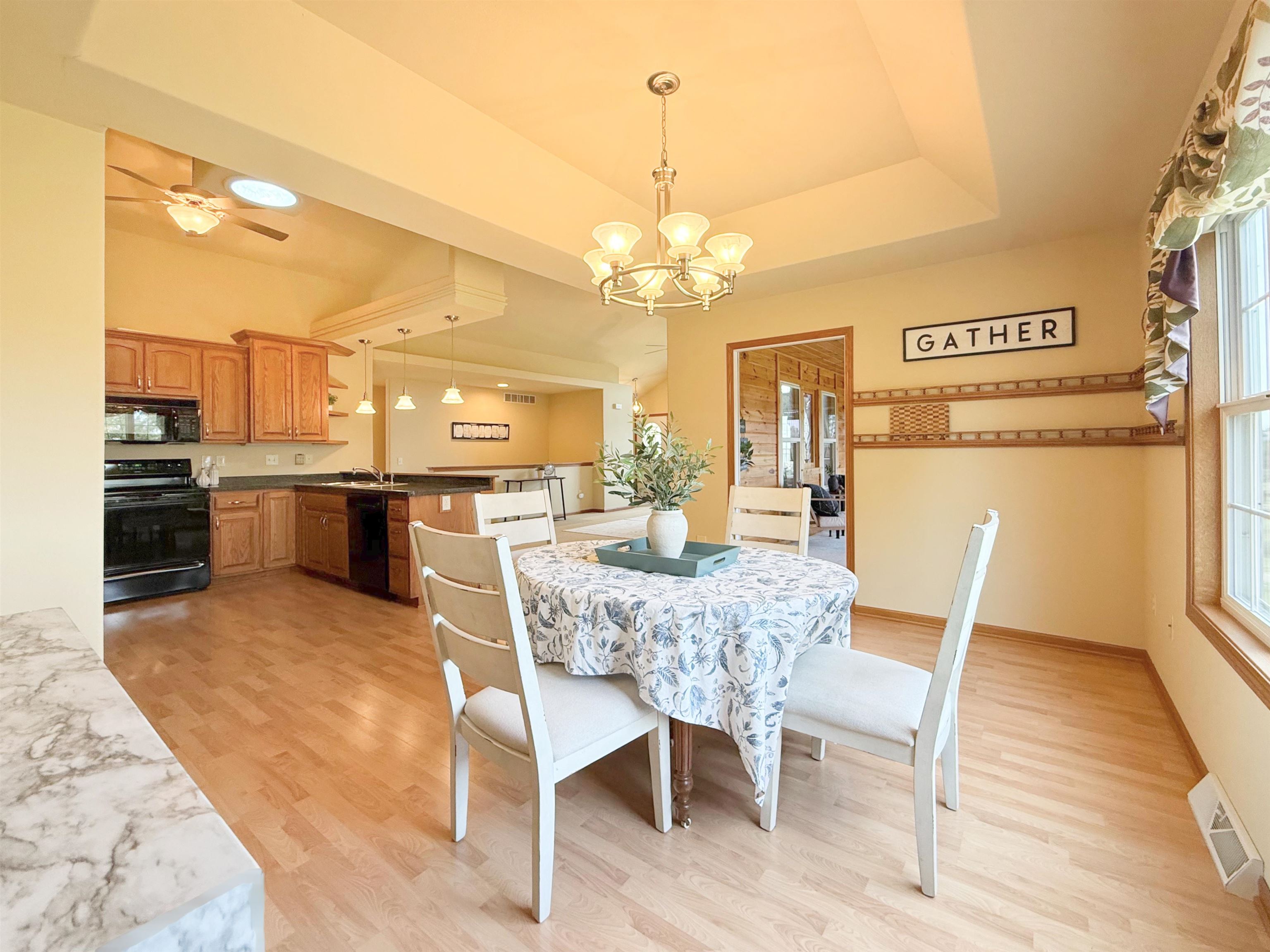 128 Summit Court Columbus, WI 53925 - Photo 13 of 51
