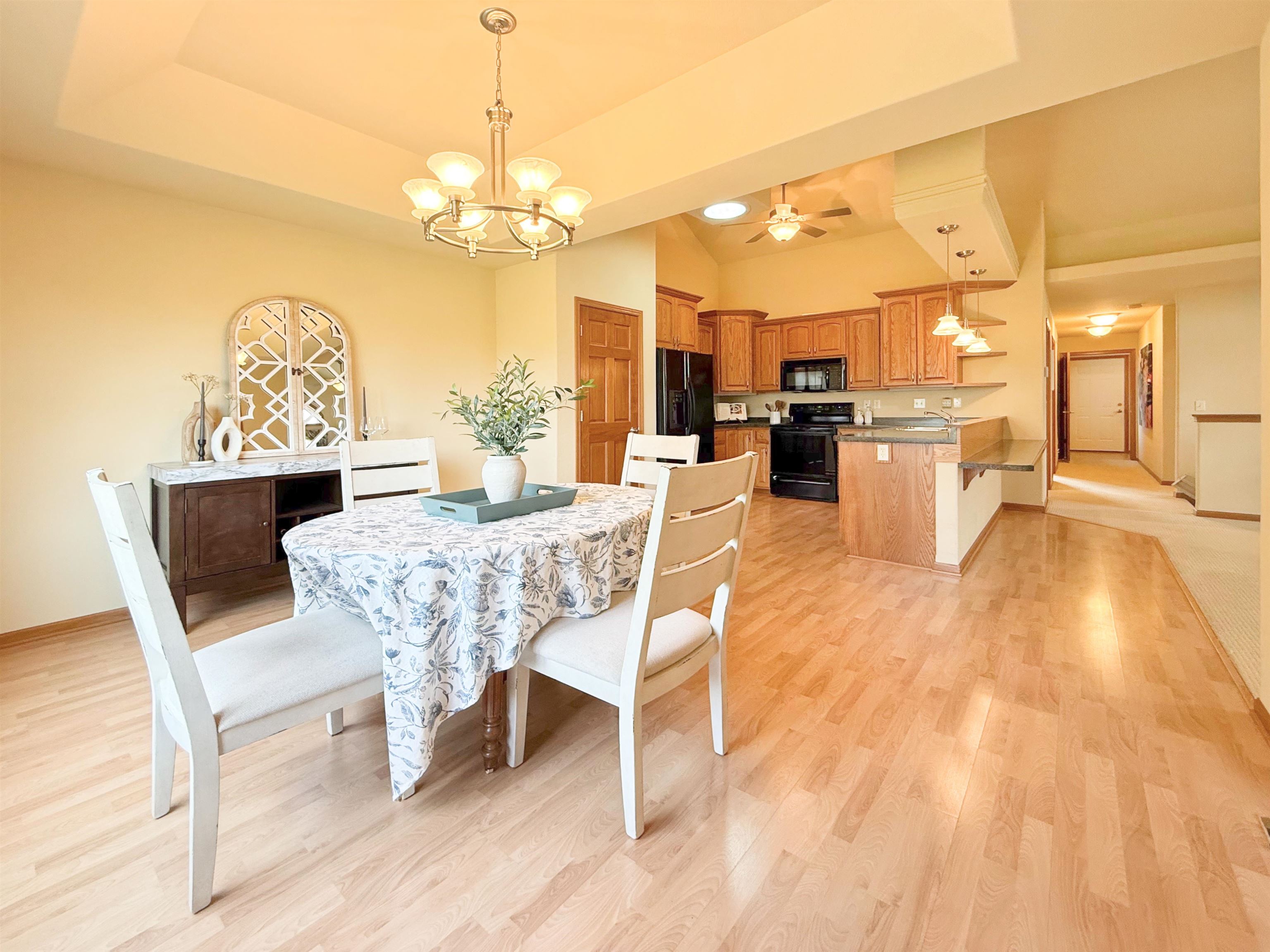 128 Summit Court Columbus, WI 53925 - Photo 14 of 51