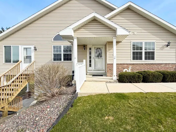 $420,000 | 128 Summit Court, Columbus, WI 53925