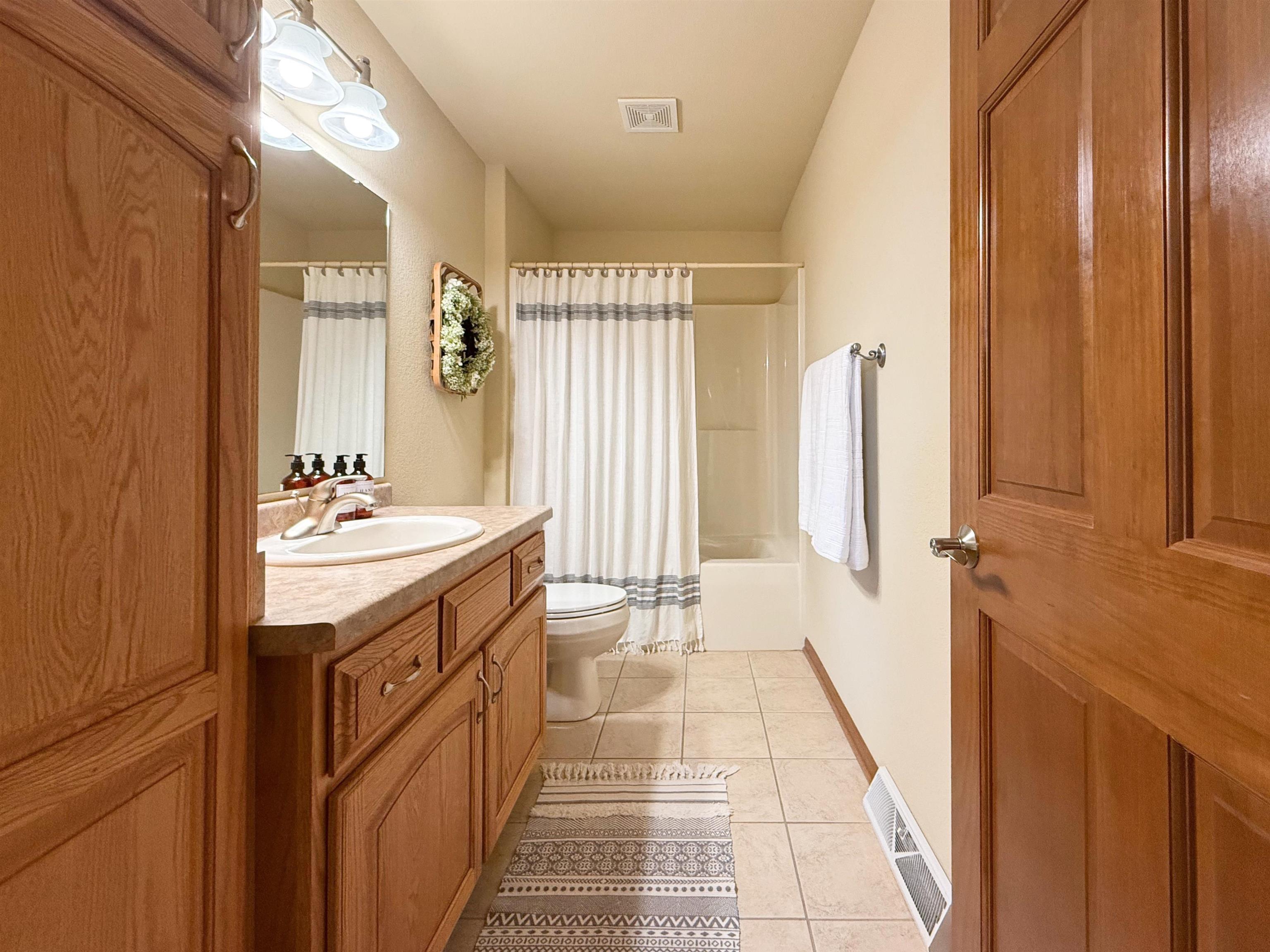 128 Summit Court Columbus, WI 53925 - Photo 22 of 51