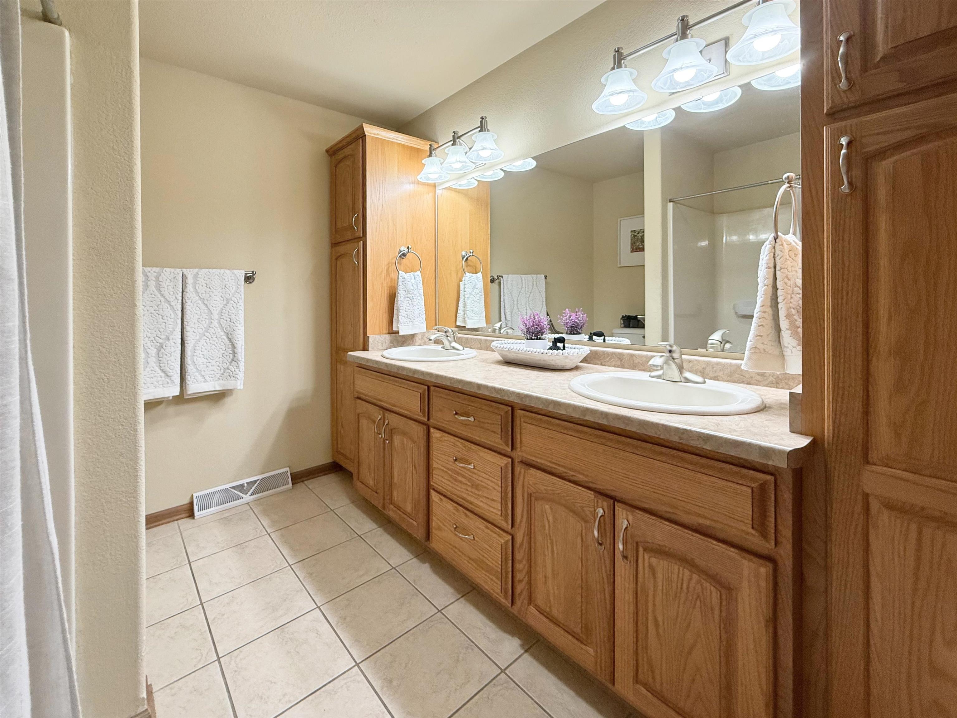 128 Summit Court Columbus, WI 53925 - Photo 28 of 51