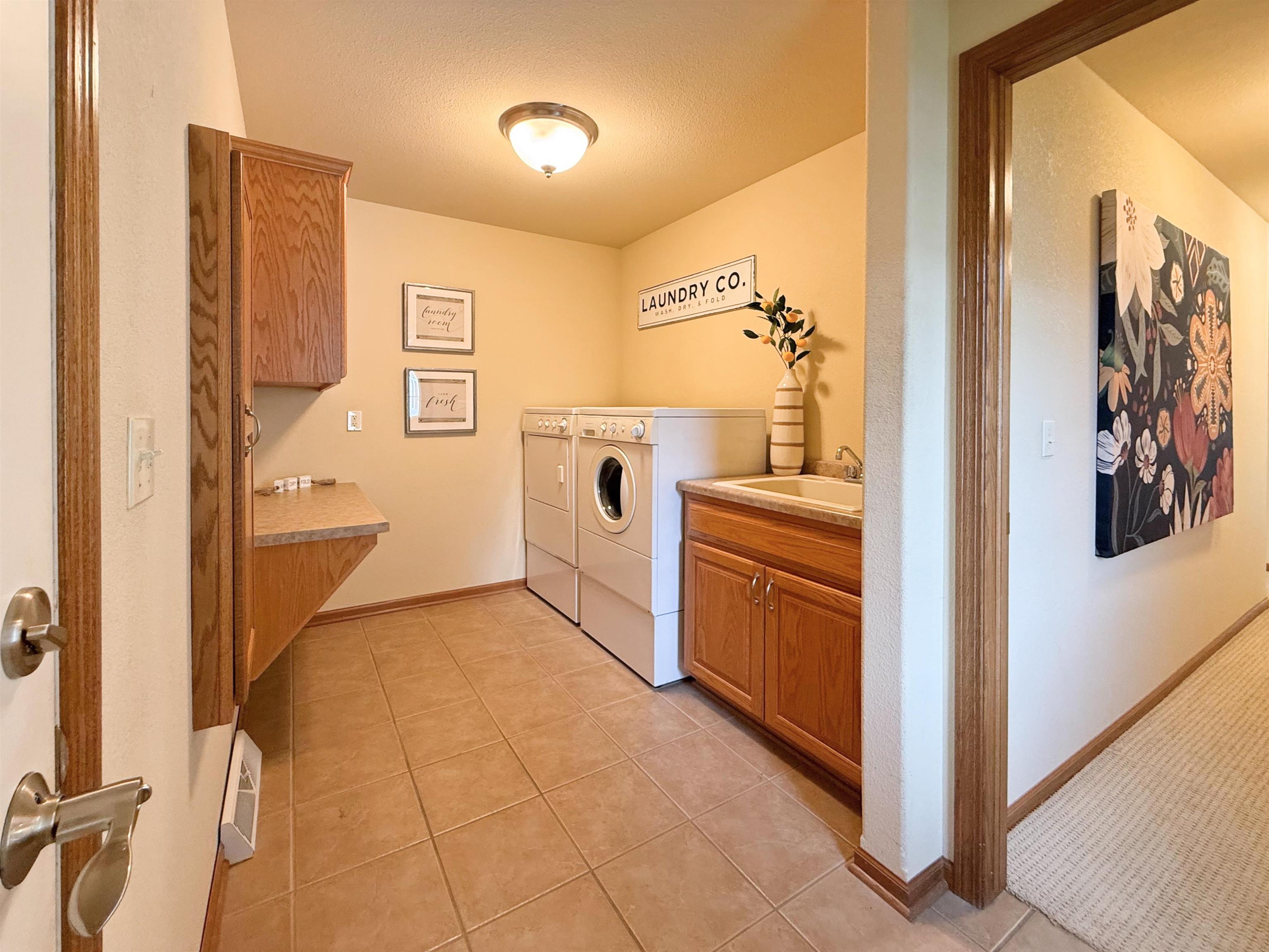 128 Summit Court Columbus, WI 53925 - Photo 34 of 51