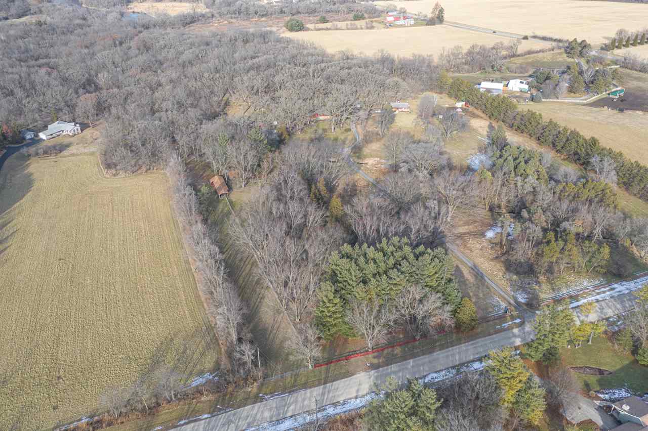 5760 Rotary Road Cherry Valley, IL 61016 - Photo 25 of 25 a view of a yard