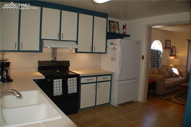 2206 Coronado Road Pueblo, CO 81003 - Photo 10 of 31 Gallery Image 10