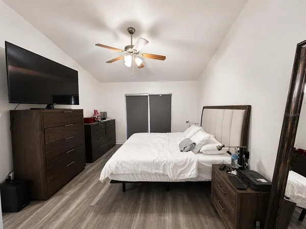 $2,800 | 1208 Tiger Wood Court, Valrico, FL 33596