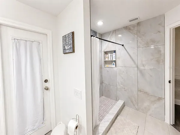 $2,800 | 1208 Tiger Wood Court, Valrico, FL 33596
