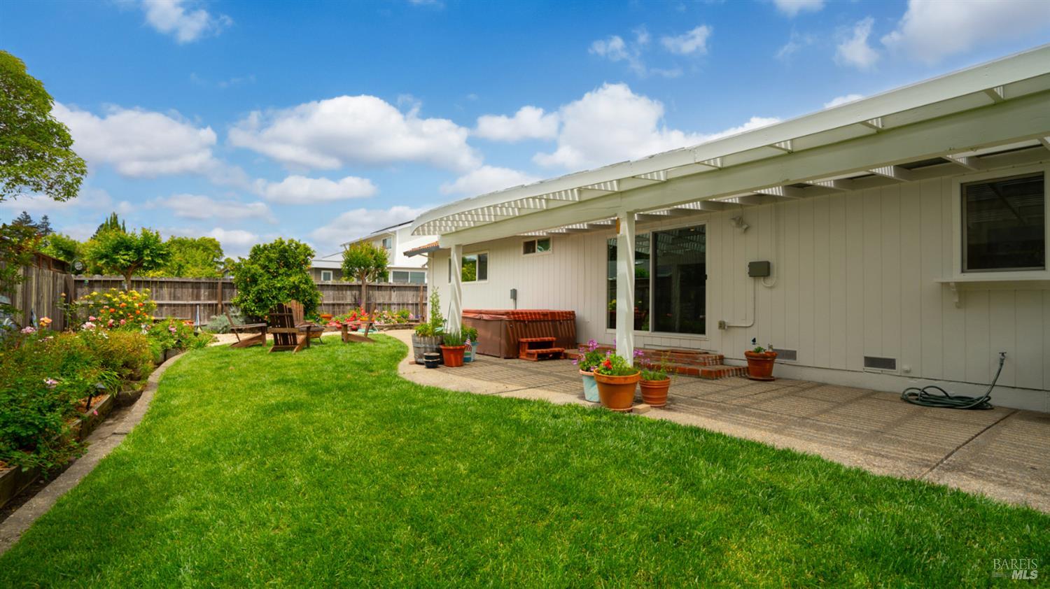 3 Miranda Court Novato, CA 94947 - Photo 11 of 35