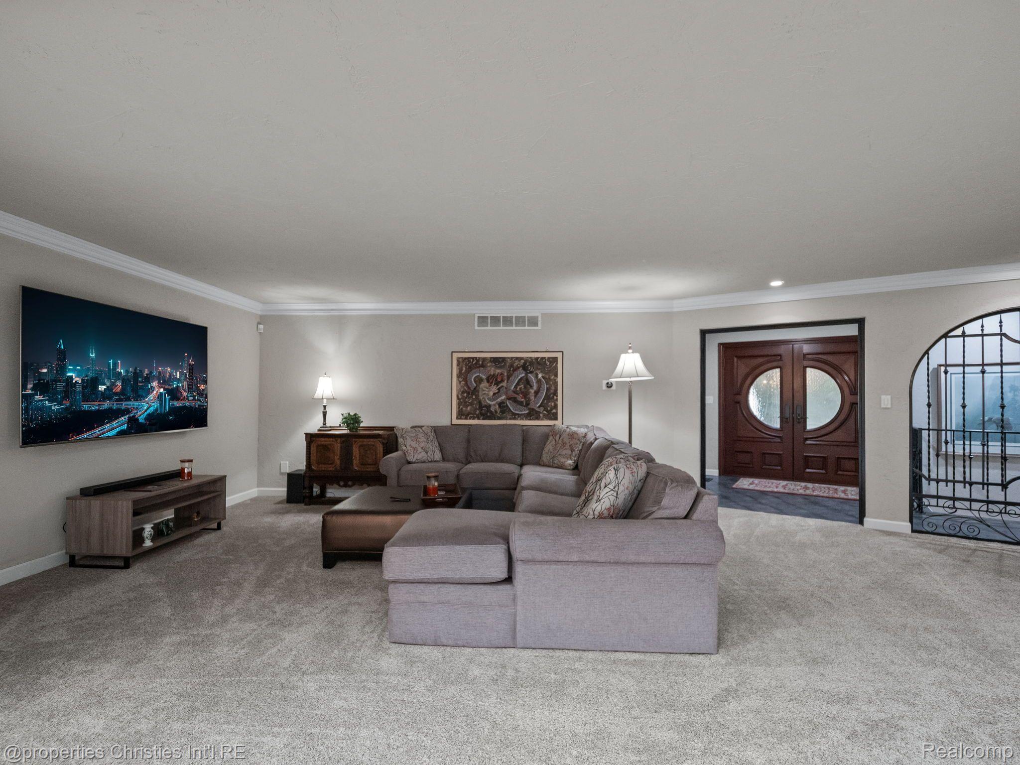 835 Northgate Road Rochester, MI 48306 - Photo 14 of 65 Gallery Image 14