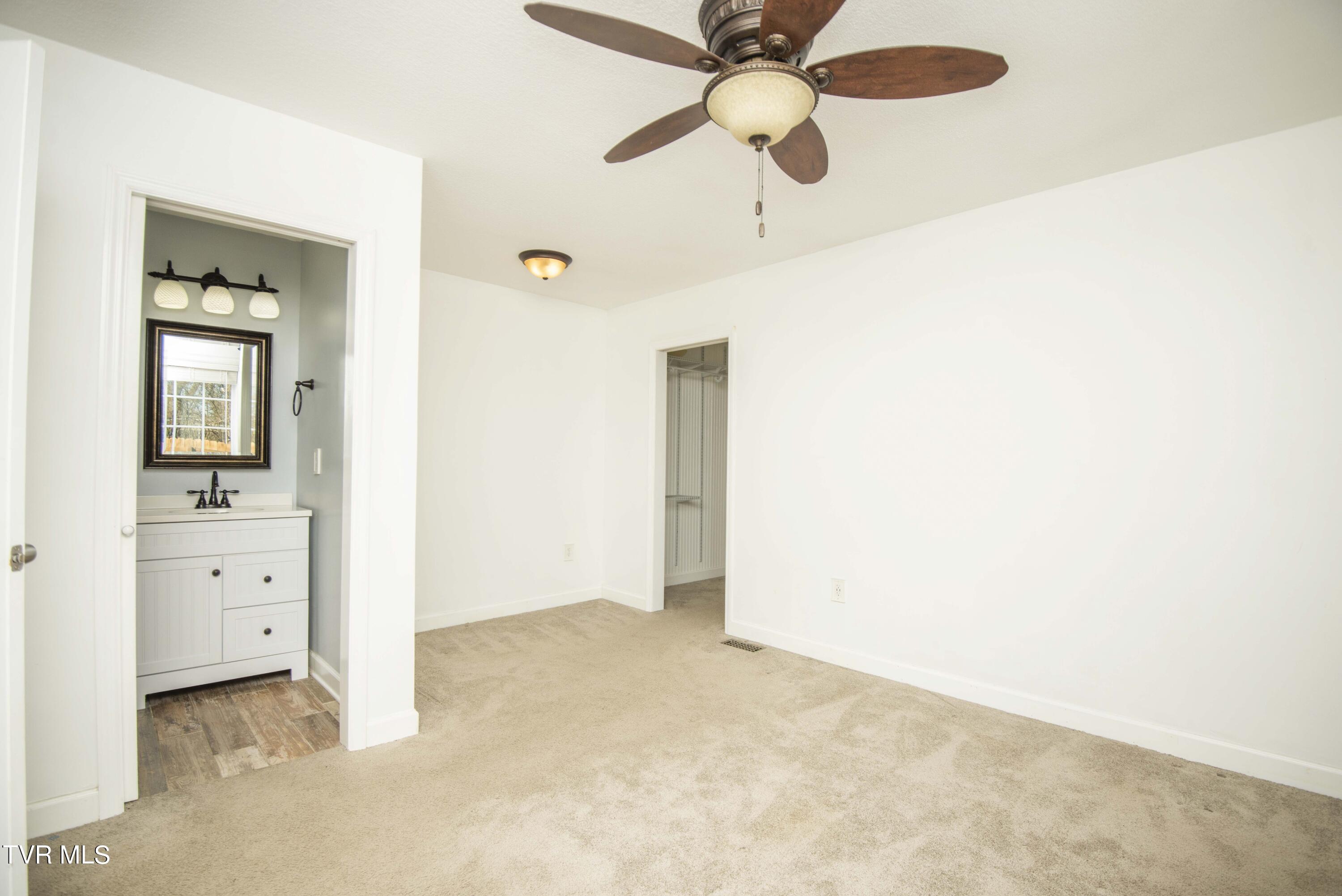 1763 Kettering Road Alcoa, TN 37701 - Photo 11 of 24 master bed 2_1