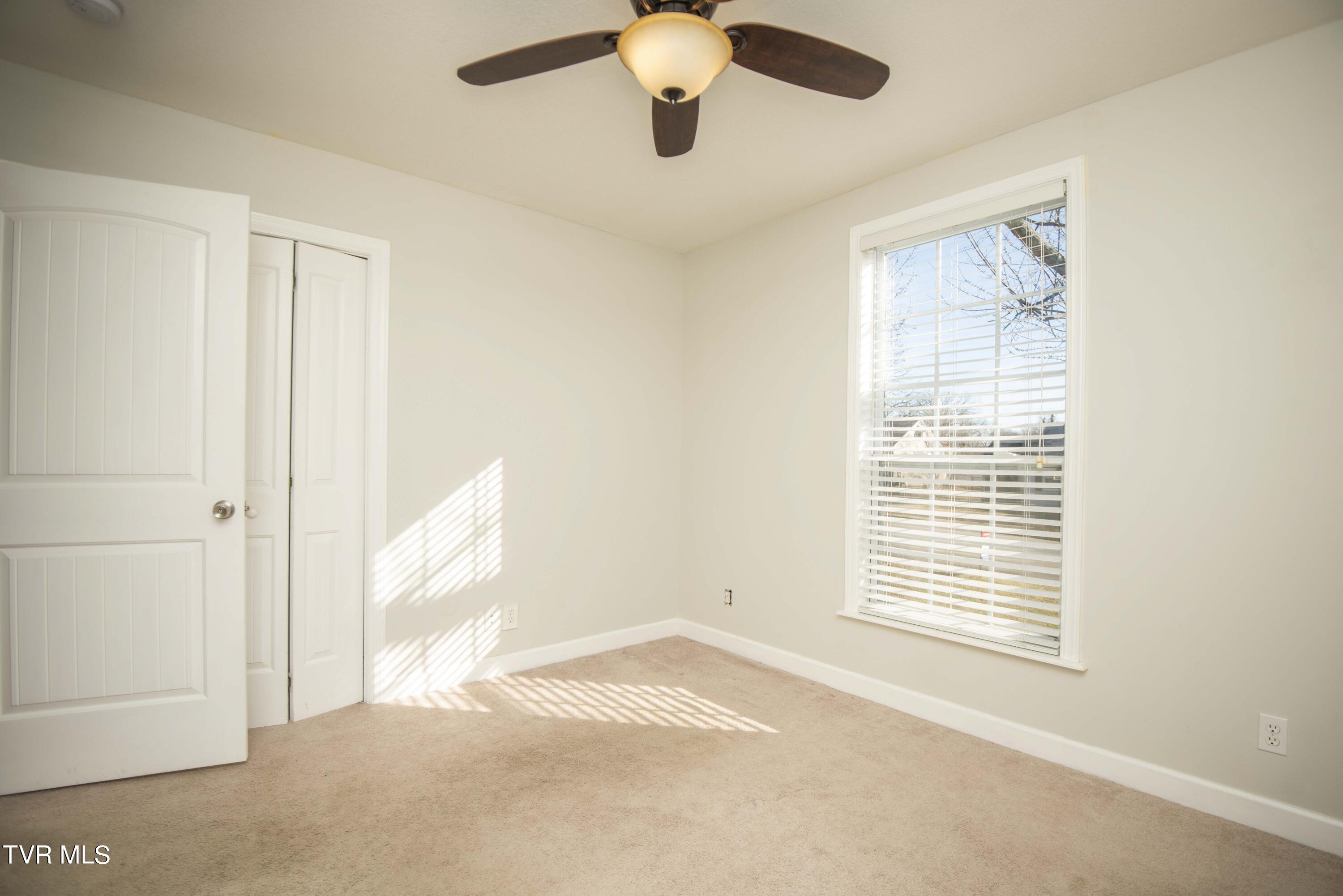 1763 Kettering Road Alcoa, TN 37701 - Photo 17 of 24 third bed_1