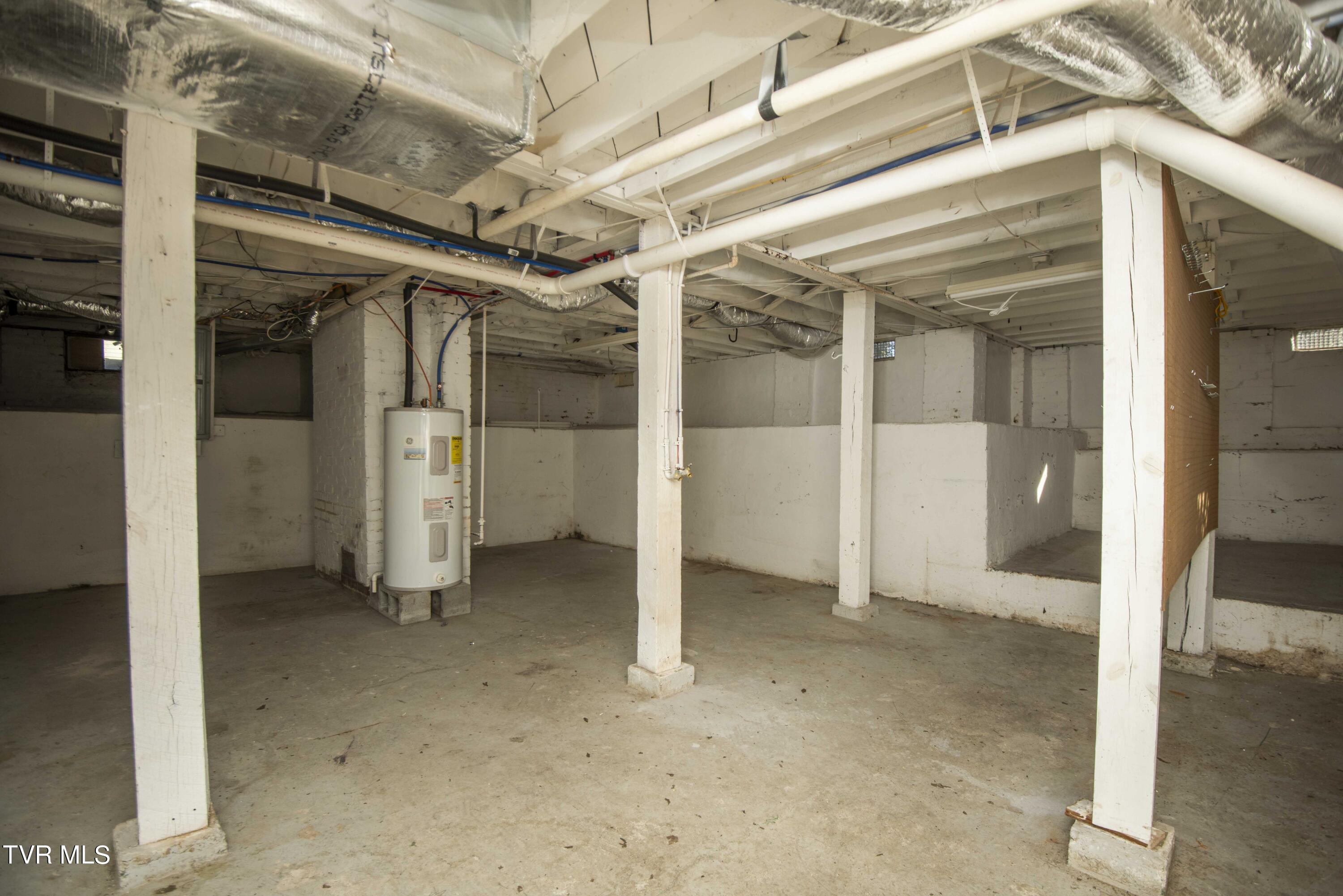 1763 Kettering Road Alcoa, TN 37701 - Photo 21 of 24 basement 1_1