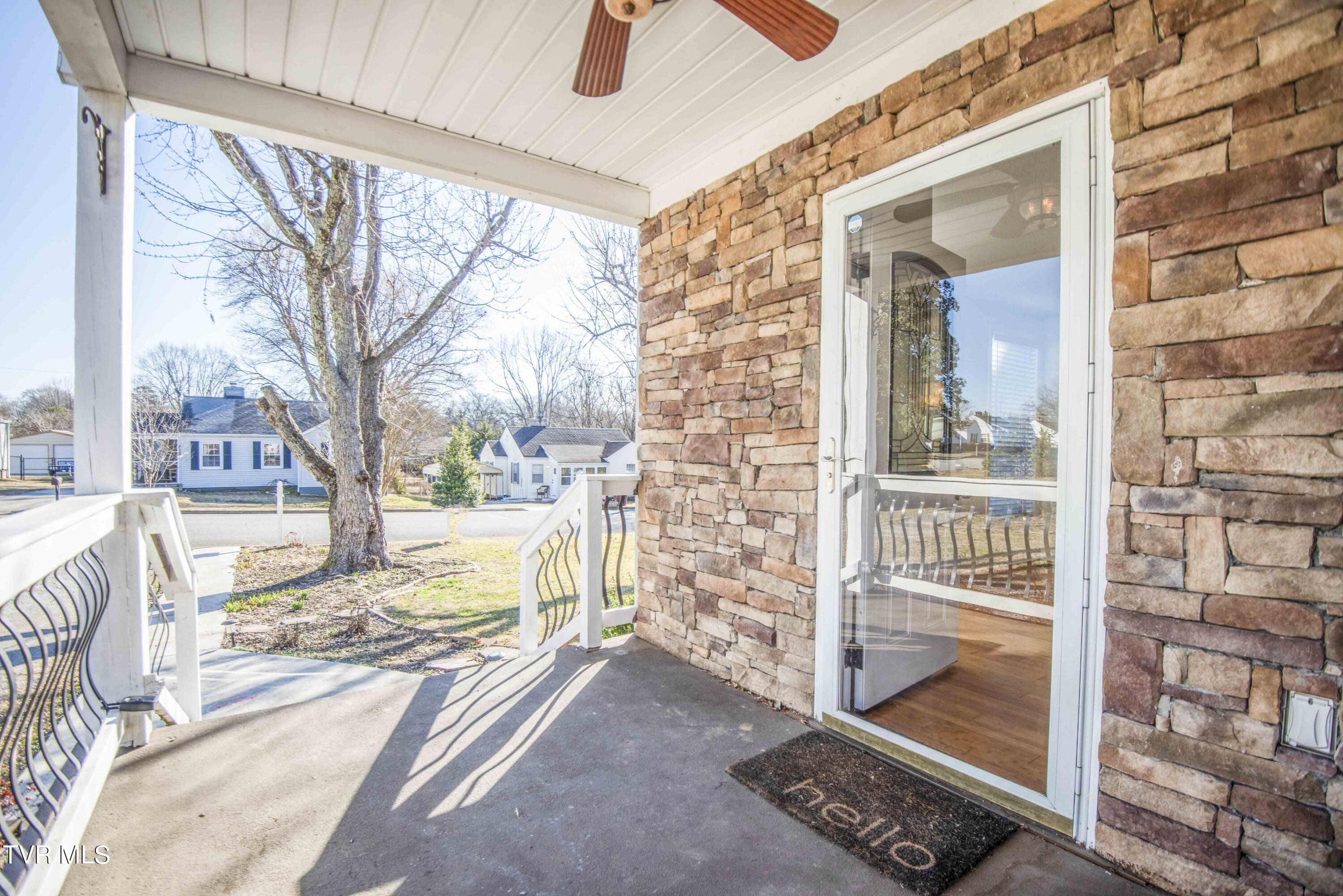 1763 Kettering Road Alcoa, TN 37701 - Photo 3 of 24 porch_1