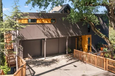 a view of house with street