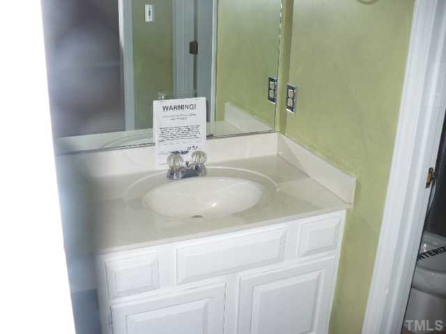 942 Albany Court Raleigh, NC 27615 - Photo 12 of 13 Gallery Image 12