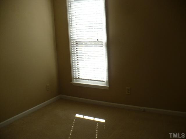 942 Albany Court Raleigh, NC 27615 - Photo 9 of 13 Gallery Image 9