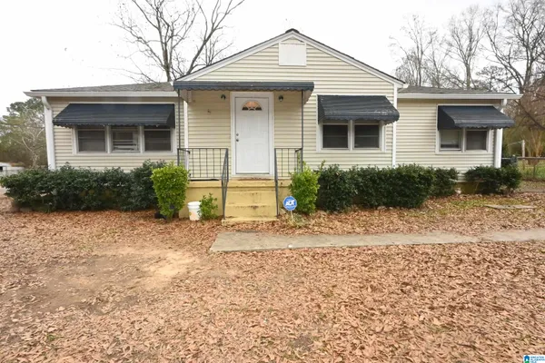 $135,000 | 607 Ledford Street, Weaver, AL 36277