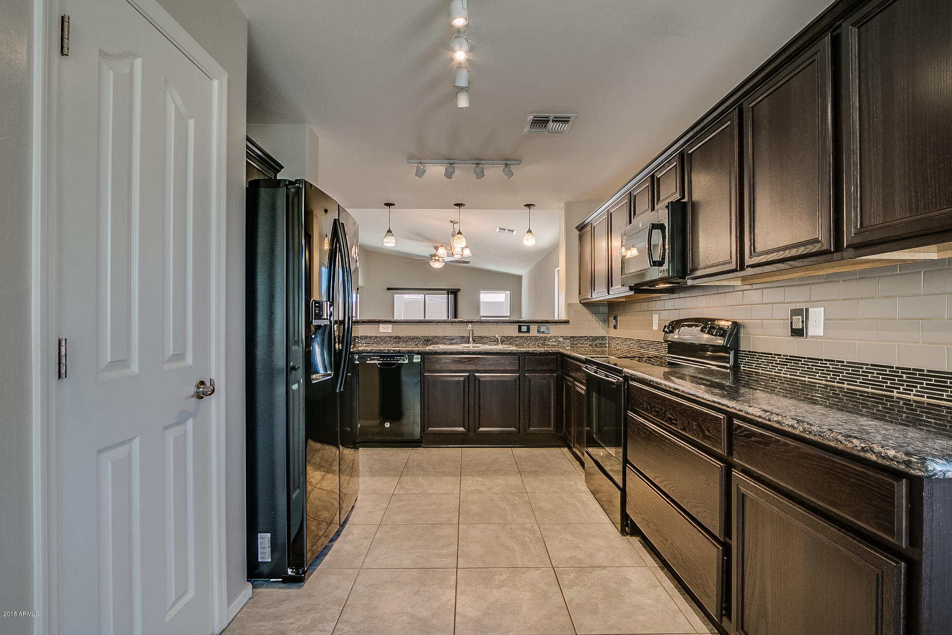 2193 East Stacey Road Gilbert, AZ 85298 - Photo 8 of 32 photo_08