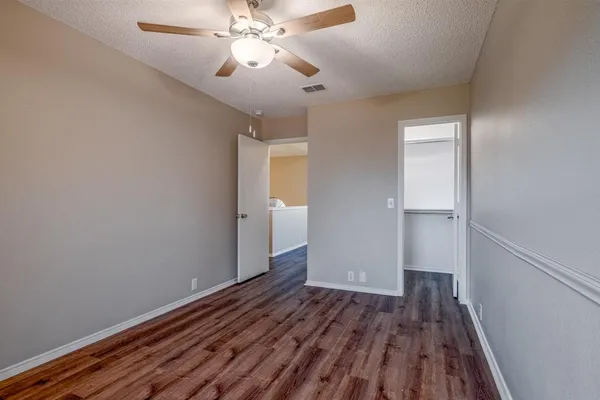 $352,500 | 322 Thousand Oaks Drive, Lake Dallas, TX 75065