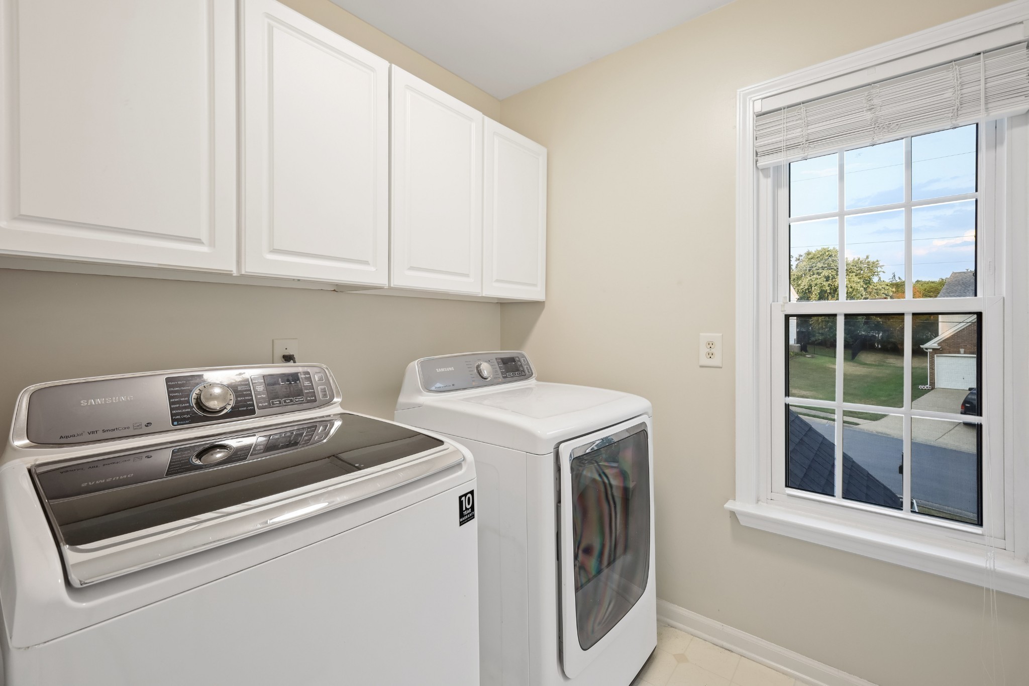 2201 Cardiff Lane Mount Juliet, TN 37122 - Photo 37 of 47 a utility room with dryer and washer