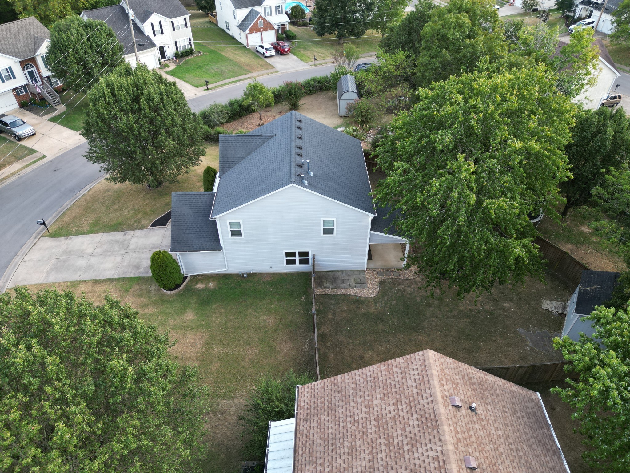 2201 Cardiff Lane Mount Juliet, TN 37122 - Photo 40 of 47 an aerial view of a house with a yard