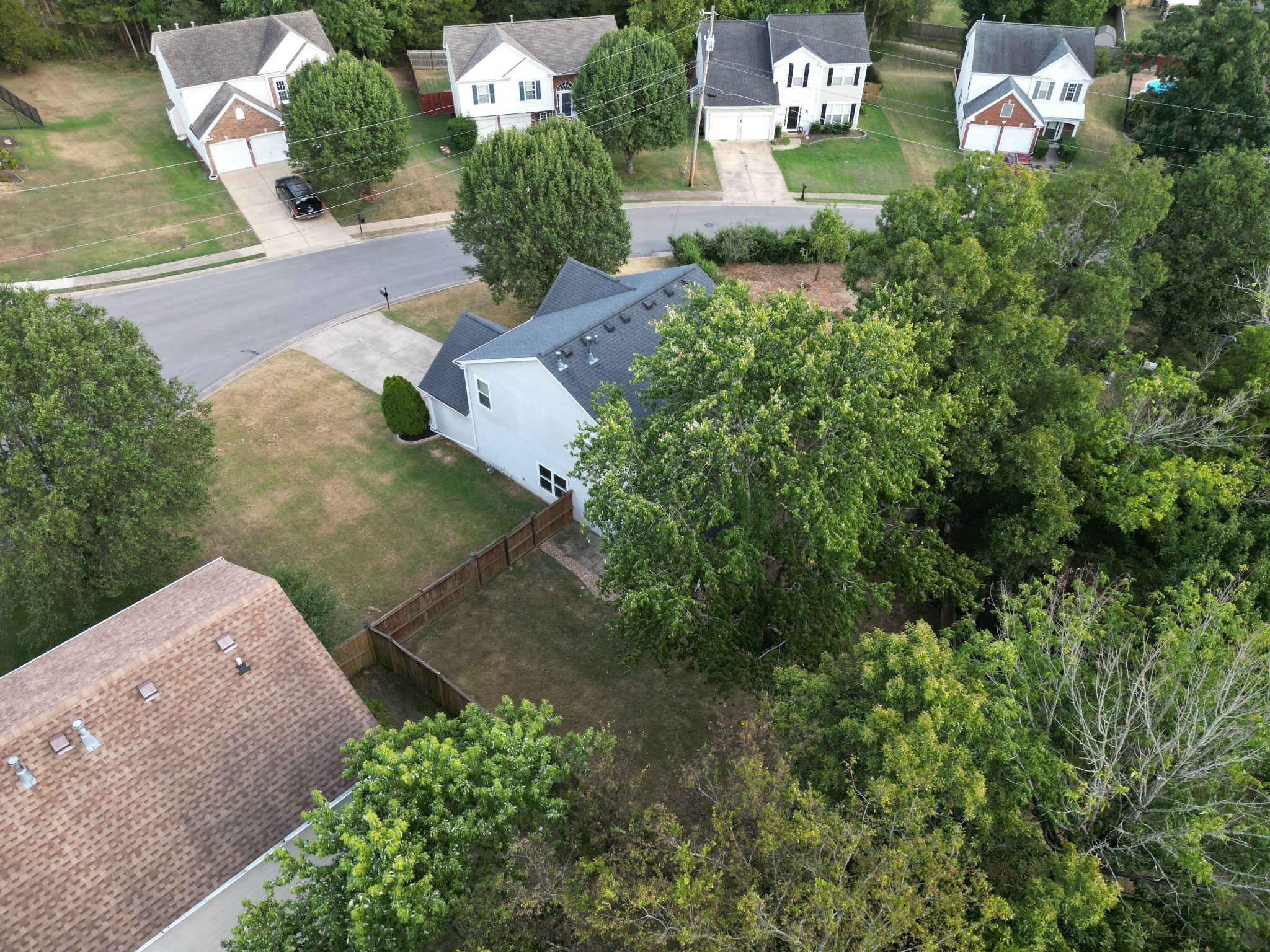 2201 Cardiff Lane Mount Juliet, TN 37122 - Photo 42 of 47 an aerial view of a house with a yard