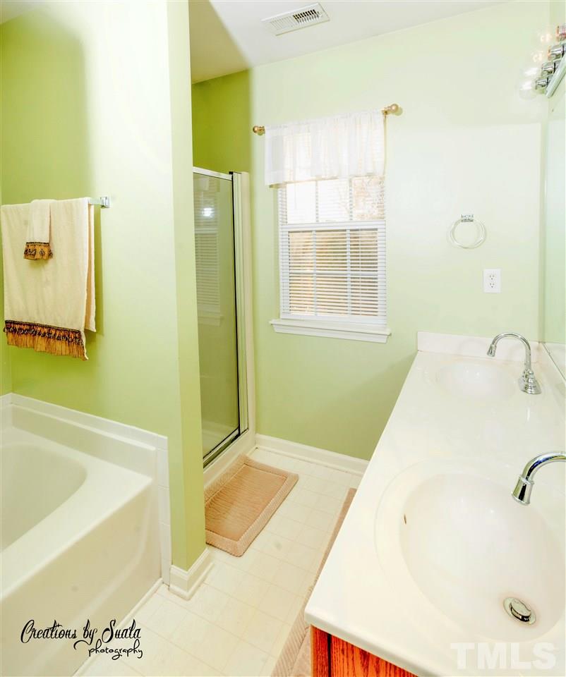 1513 Clover Ridge Court Raleigh, NC 27610 - Photo 13 of 18 Gallery Image 13