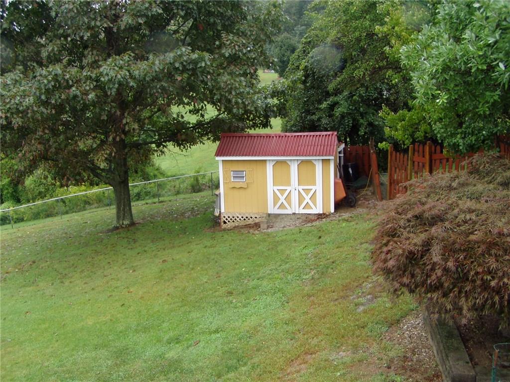 260 Sanitarium Road Washington, PA 15301 - Photo 25 of 25 Backyard storage shed