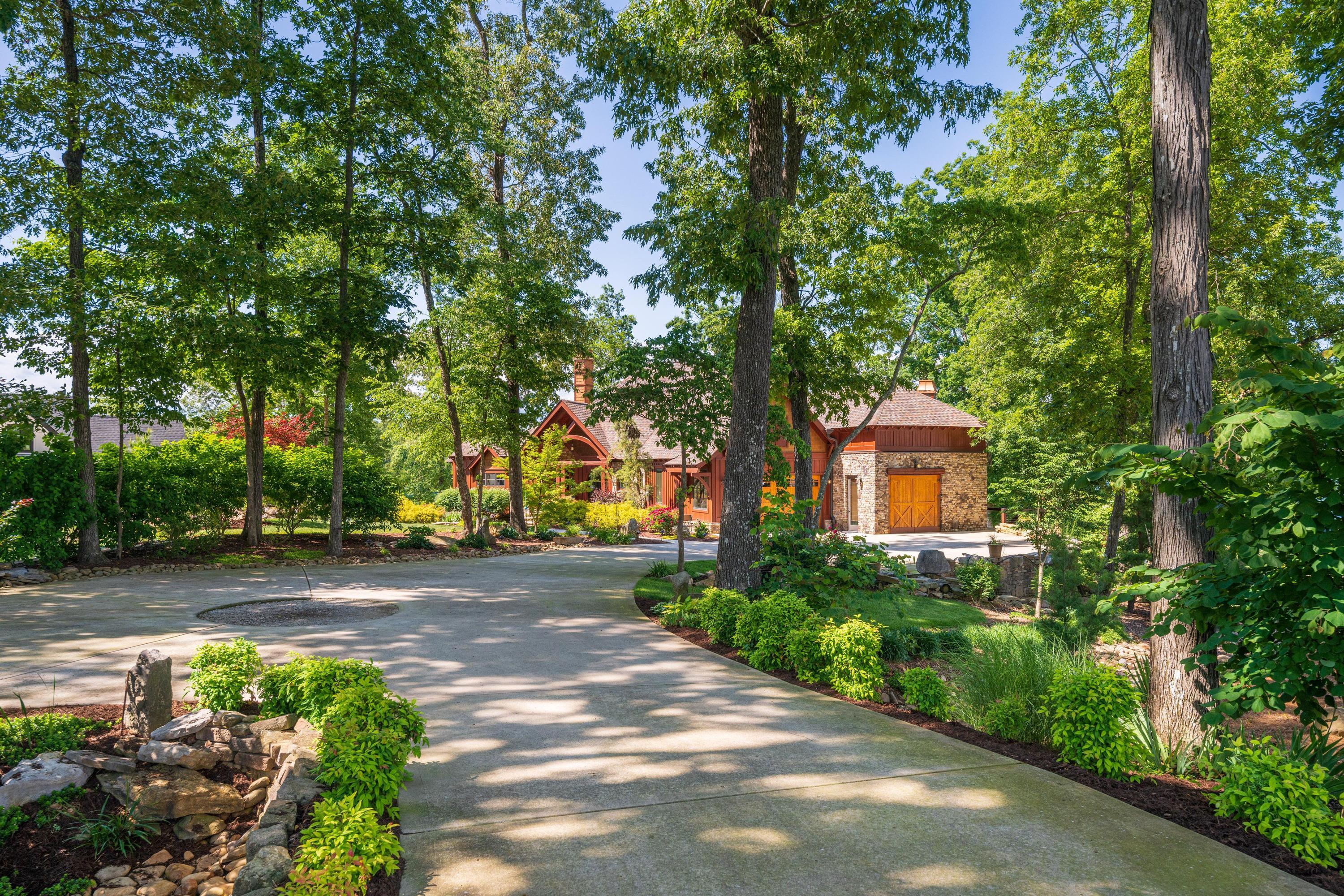 595 Waterfront Way Spring City, TN 37381 - Photo 7 of 103 2023_05_May_595_Waterfront_Way_0014