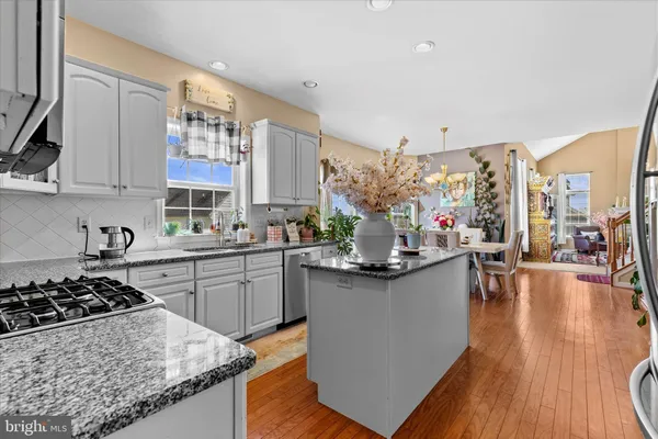 $489,900 | 919 Hedgewyck Lane, Elizabethtown, PA 17022