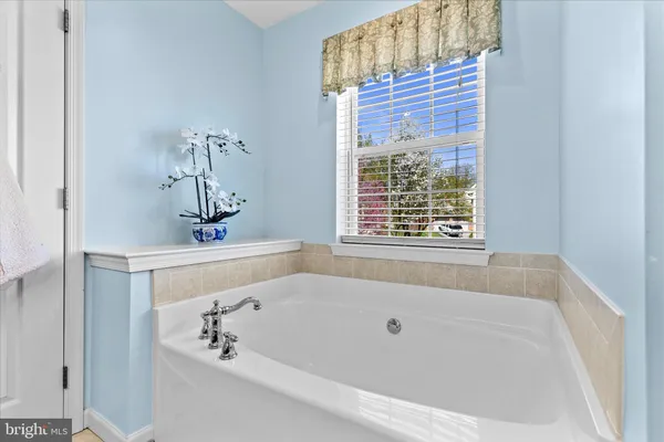 $489,900 | 919 Hedgewyck Lane, Elizabethtown, PA 17022