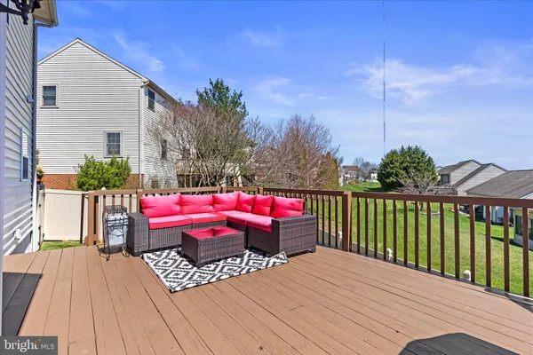 $489,900 | 919 Hedgewyck Lane, Elizabethtown, PA 17022