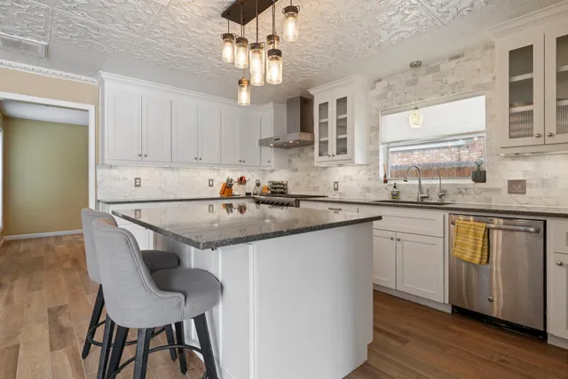 $320,000 | 15110 Falling Creek Drive, Houston, TX 77068