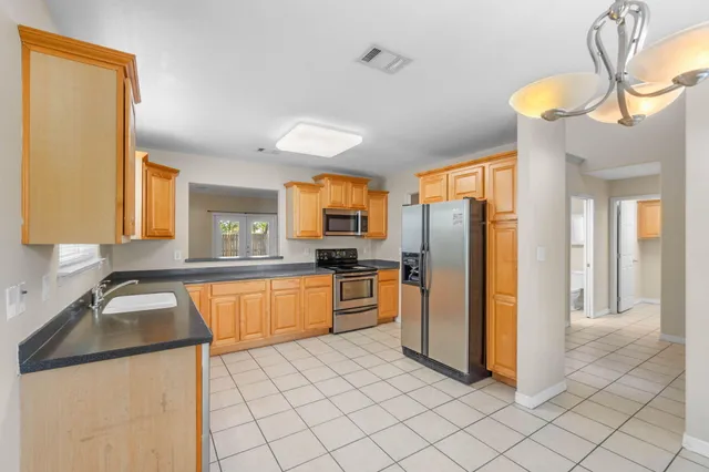 $2,300 | 1916 Kadima Circle, Fort Walton Beach, FL 32547