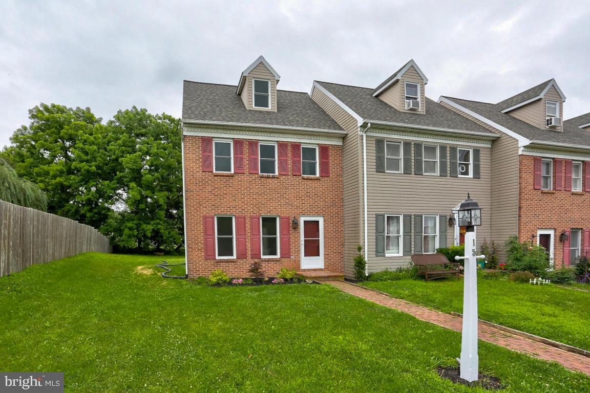 15 Pheasant Lane Lititz, PA 17543 - Photo 21 of 27 Gallery Image 21