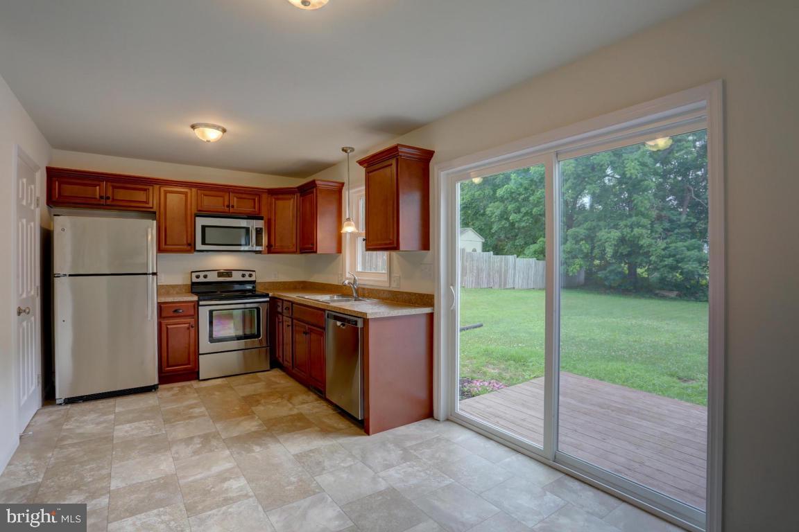15 Pheasant Lane Lititz, PA 17543 - Photo 8 of 27 Gallery Image 8