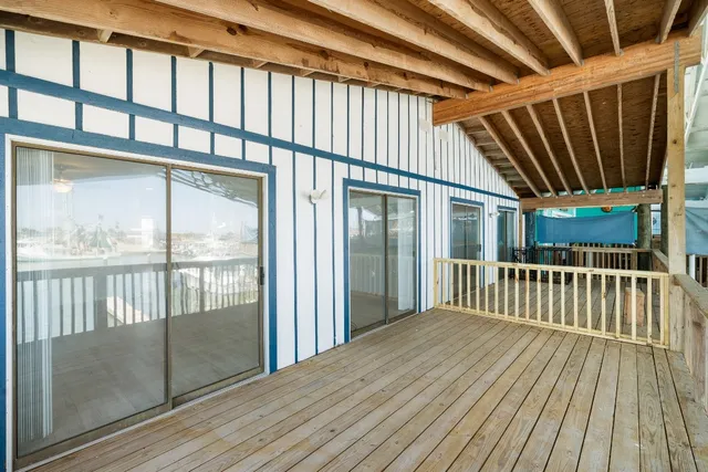 $899,000 | 318 West Cotter Avenue, Unit 1, Port Aransas, TX 78373