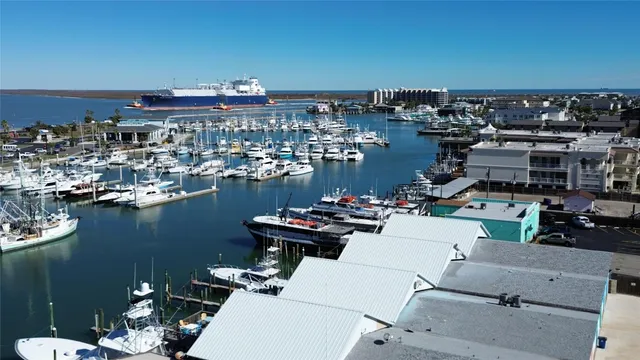 $899,000 | 318 West Cotter Avenue, Unit 1, Port Aransas, TX 78373