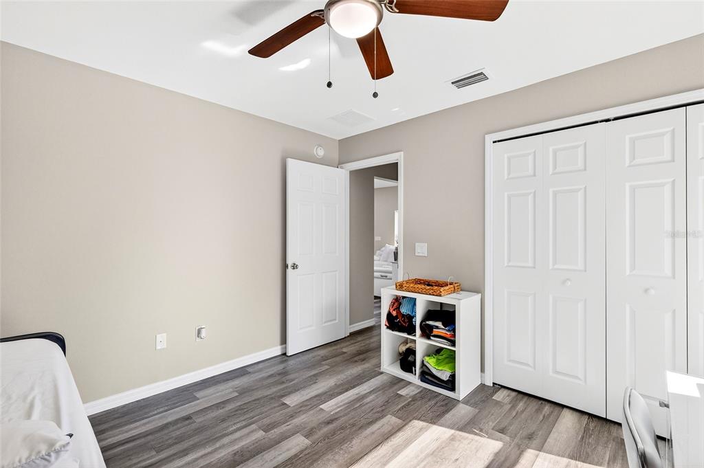 14862 Southwest 79 Terrace Road Dunnellon, FL 34432 - Photo 22 of 28 a room with furniture and gym equipment