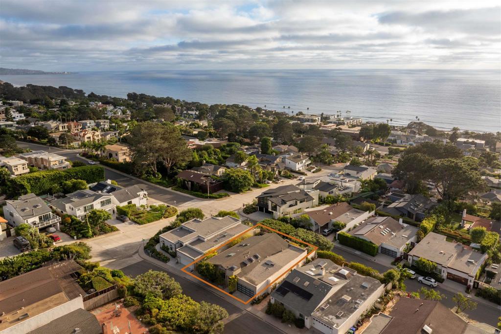 14014 Rue D Antibes Del Mar, CA 92014 - Photo 45 of 46 an aerial view of a city